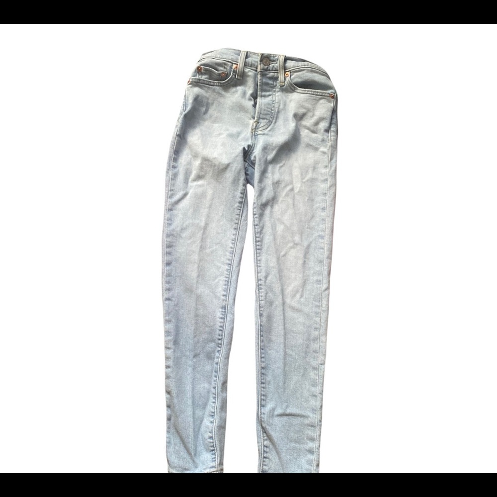 Levi jeans